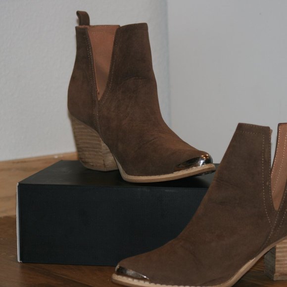 Madden Girl Side Cut Booties - Picture 2 of 5